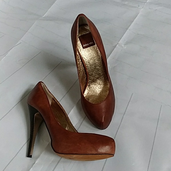 Dolce Vita Shoes - 3 FOR $15 EVERYTHING $8 DOLCE VITA PLATFORM